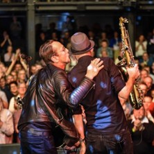 Weitersagen singt Westernhagen