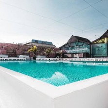 Latin Poolparty - La Isla by Latin Hell | Maaya Berlin