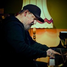 Nils Tegen Trio RE: Richie Beirach