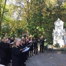 Musikalische Friedhofsf&uuml;hrung I