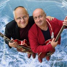 Schwarze Gr&uuml;tze - Ganz d&uuml;nnes Eis