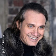 Ralf Bauer: L&auml;cheln am Ende der Leiter
