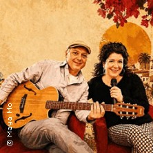 La Fuente: Maya Mo, Enzo Galli & Special Guest -  Klappstuhl-Open-Air