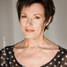 M&eacute;nage a trois