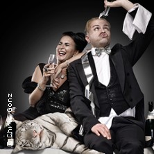 Dinner For One - COM&Ouml;DIE Dresden