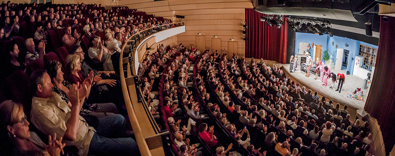 Com&ouml;die Dresden