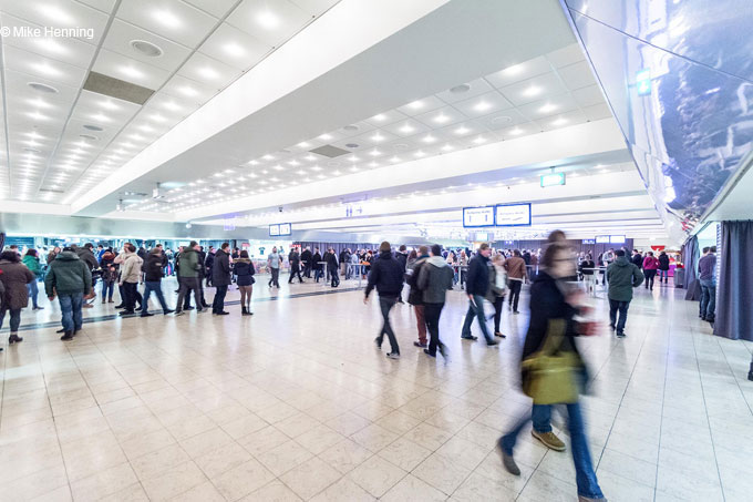 Grugahalle - Eingangsbereich Foyer mit Besuchern