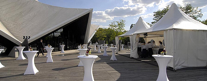 Tempodrom Au&szlig;enbereich