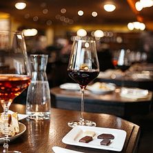 Schokolade & Wein &ndash; CAMONDAS Schokoladen Dresden